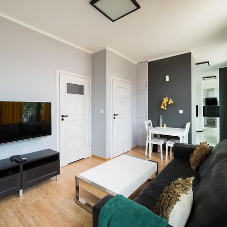 Ochota Deluxe Apartment Varşovia Exterior foto