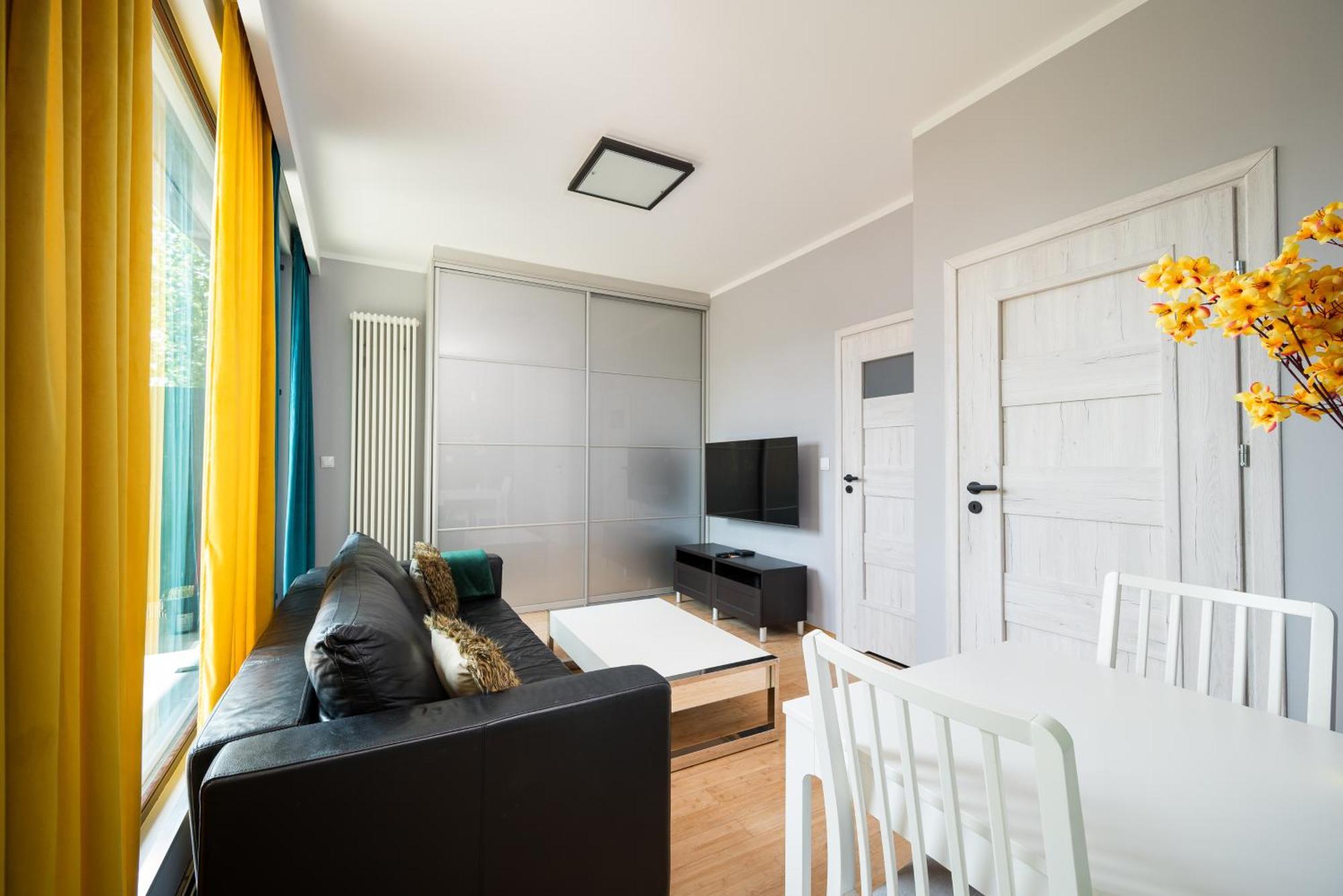Ochota Deluxe Apartment Varşovia Exterior foto