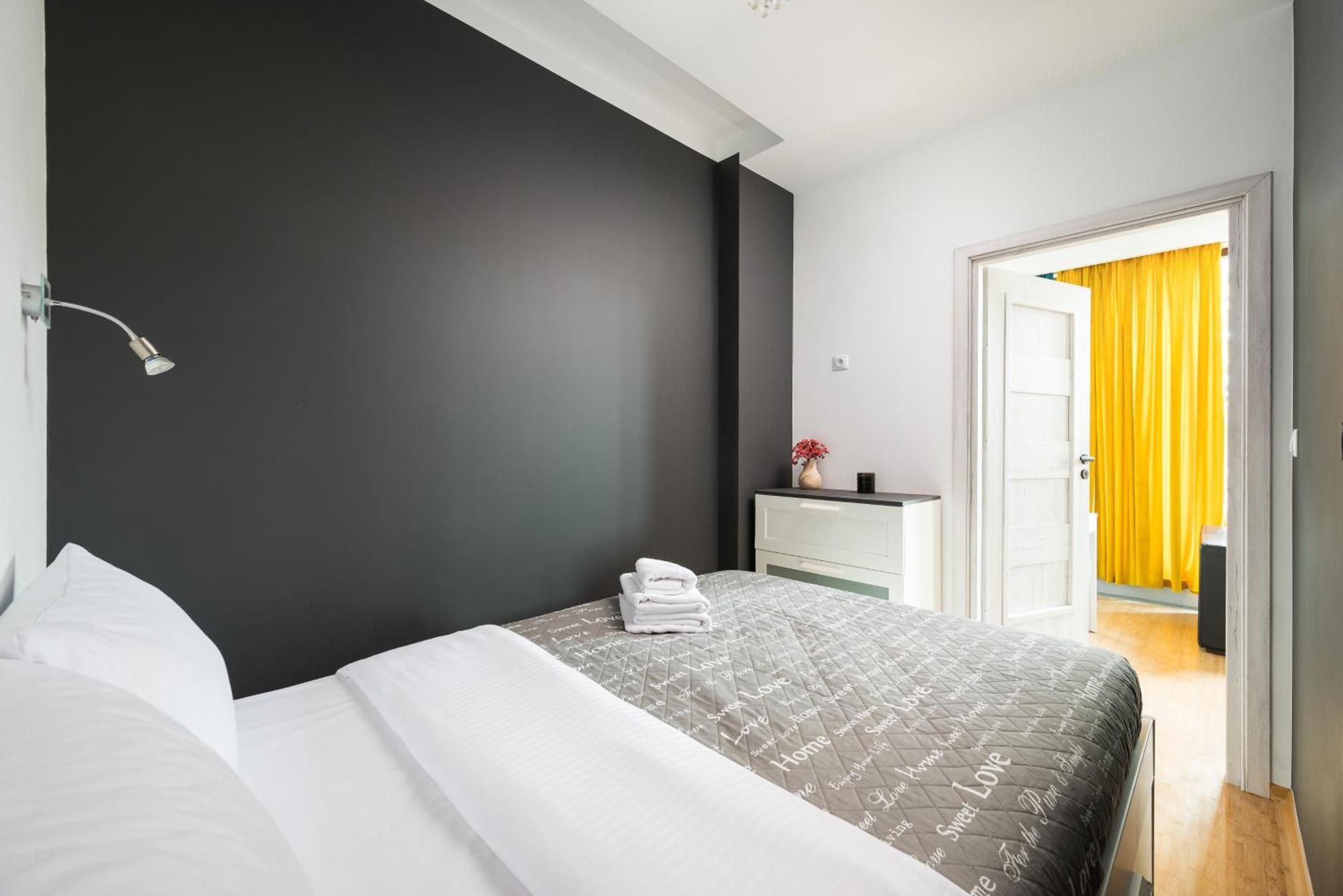 Ochota Deluxe Apartment Varşovia Exterior foto